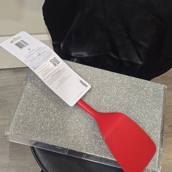 Cuisinart Soft-Grip Solid Turner- Red - Picture 6 of 6